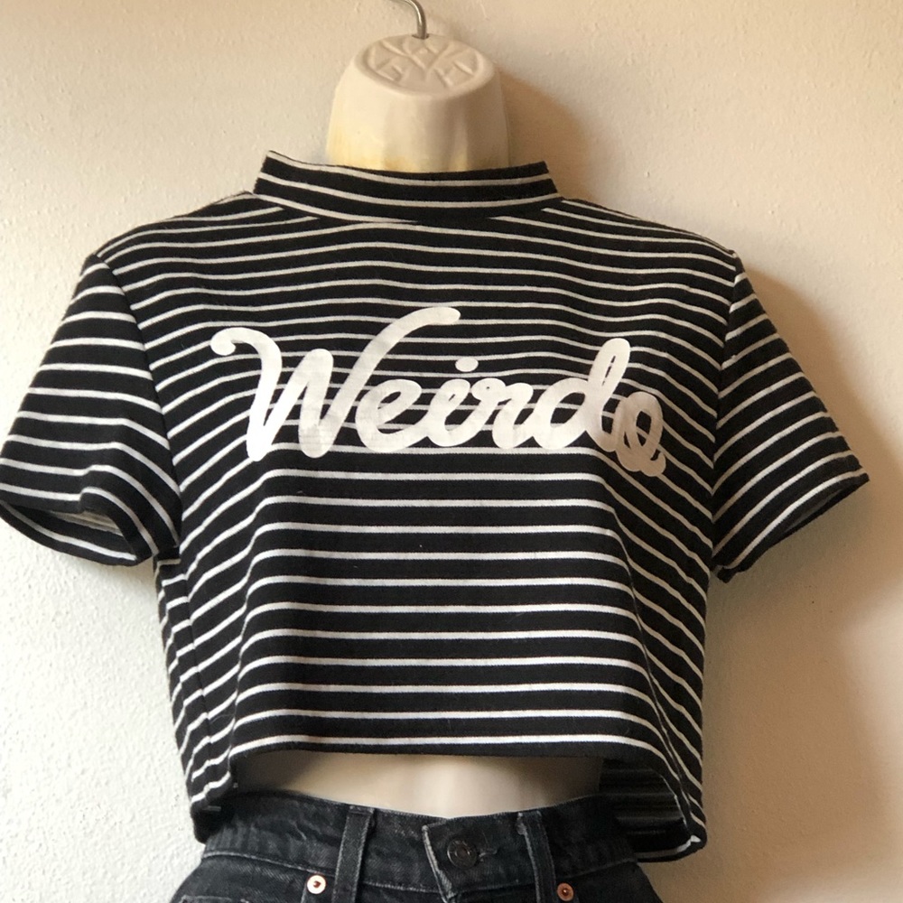 H&M Divided Weirdo Striped Black Crop T-Shirt Top